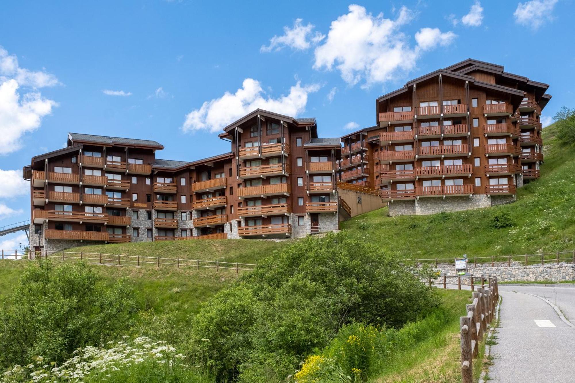 Residence Pierre & Vacances Premium Les Crets Les Allues 外观 照片